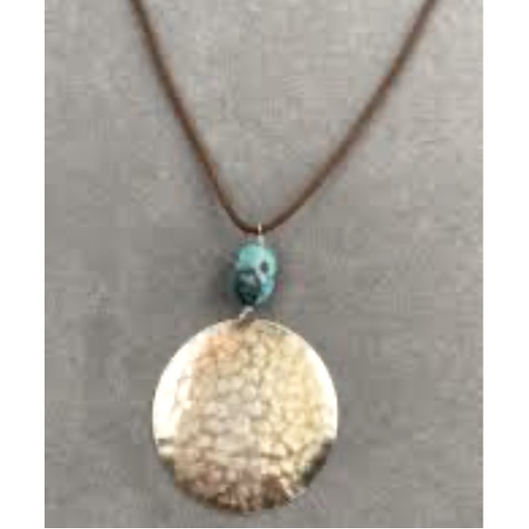 Silpada Vintage Hammered Sterling Silver Dic Turquoise Stone & Leather Necklace - Picture 2 of 7
